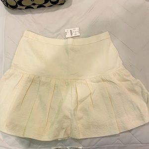 New with tags! Cream patterned ruffled skirt